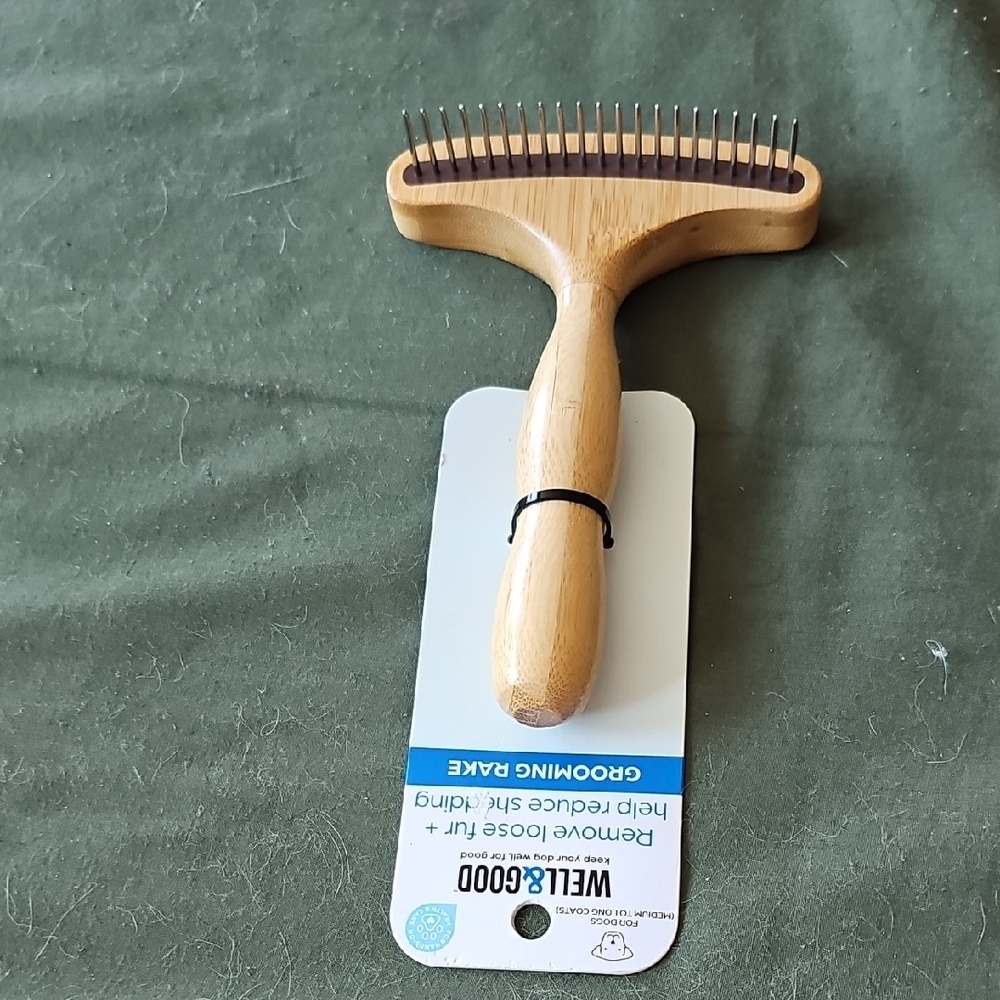 Grooming Rake - Natural Wood